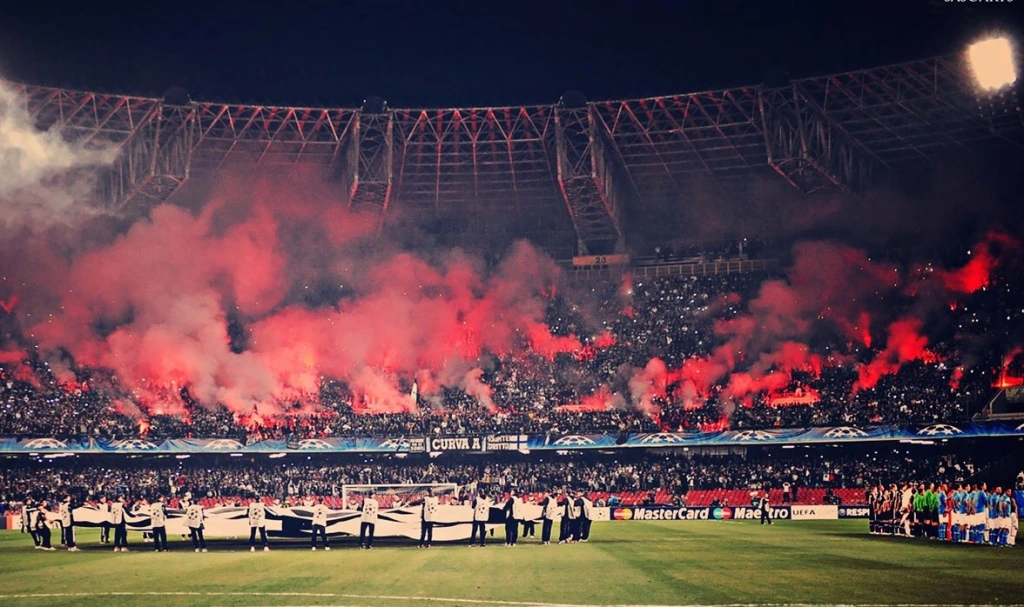 Cuộc chiến trên sân cỏ: Napoli vs Genoa: Đội nào sẽ khẳng định sức mạnh? 1 Napoli Alternative Club Guide